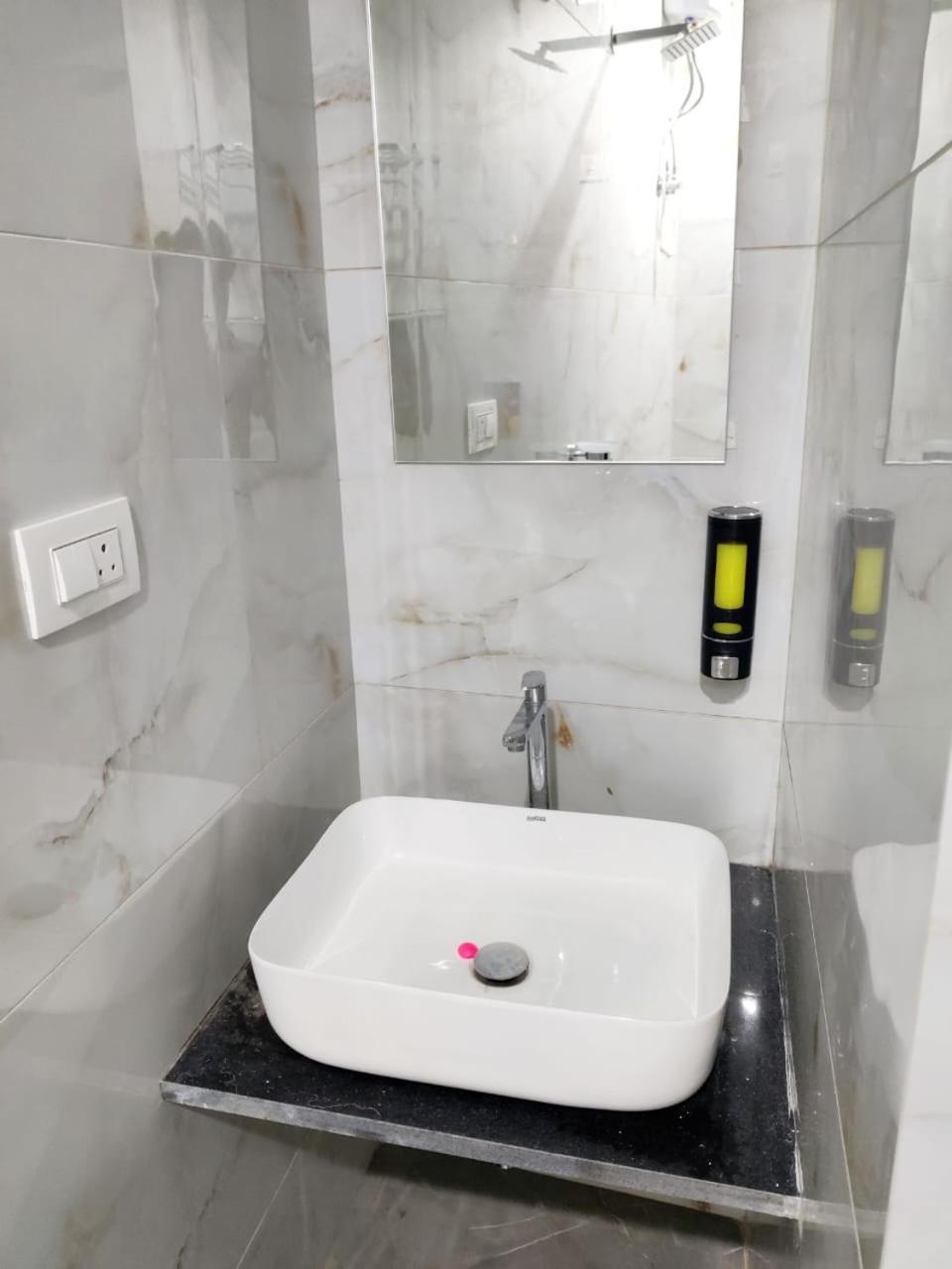 Hotel Comfy Inn Mumbai Ngoại thất bức ảnh