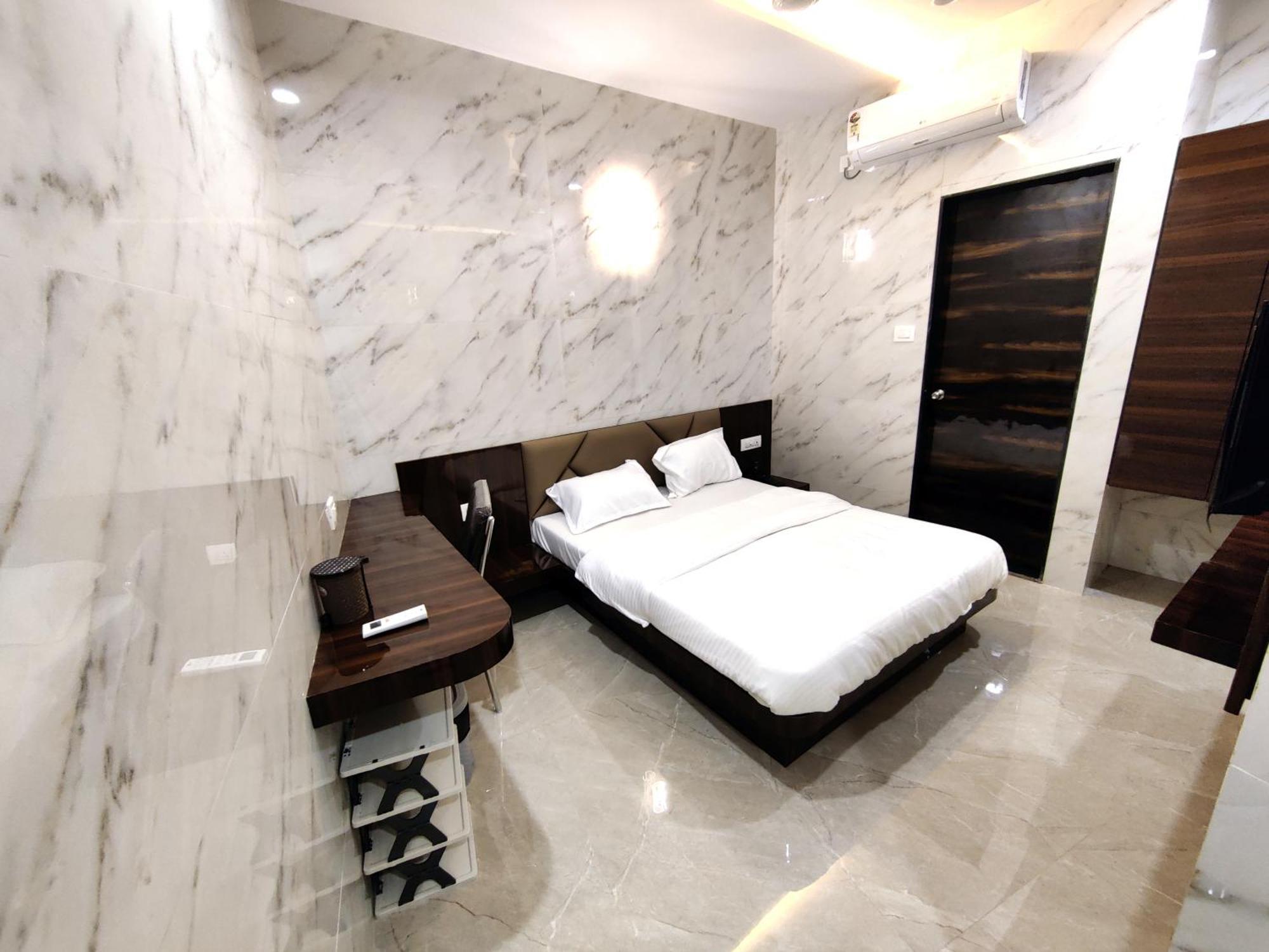 Hotel Comfy Inn Mumbai Ngoại thất bức ảnh